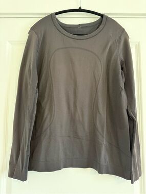 Long Sleeve Lululemon Top in Black